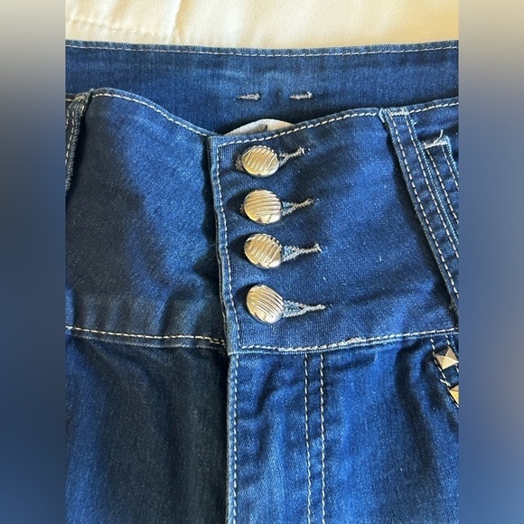 ๐Vinizbena Highwaisted Butt Lifting Straight Leg Blue Jean 4 Button Size 11 M - Picture 2 of 6